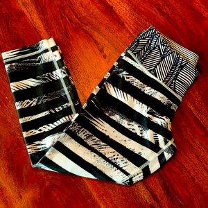 Lululemon cropped leggings